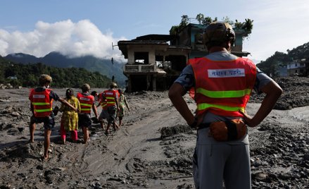 Wzrosła liczba ofiar katastrofy, która nawiedziła Tybet i Nepal