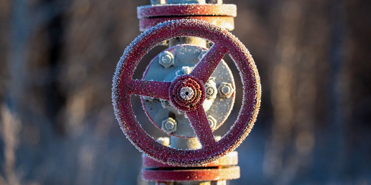 Kremlin admits: Russia's oil and gas sector faces deep crisis