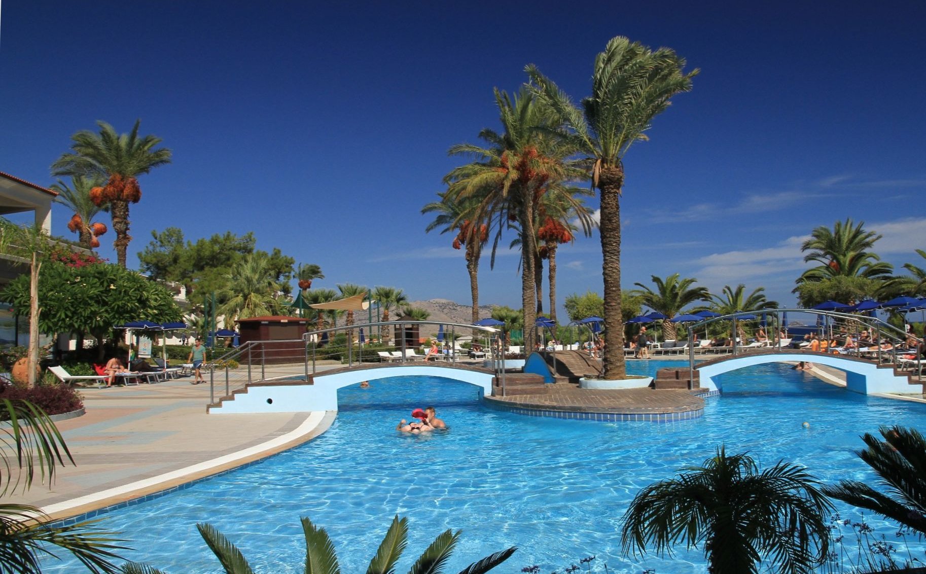 Niewielka podwyżka ceny wakacji zapewniła Turcji nowy rekord. Grecja też nie odpuszcza