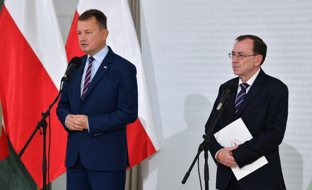 Były minister spraw wewnętrznych i administracji Mariusz Kamiński (P) i były minister obrony narodow