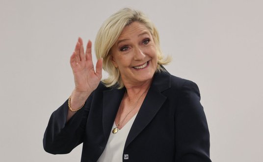 Czy Zjednoczenie Narodowe Marine Le Pen zdobędzie władzę we Francji?