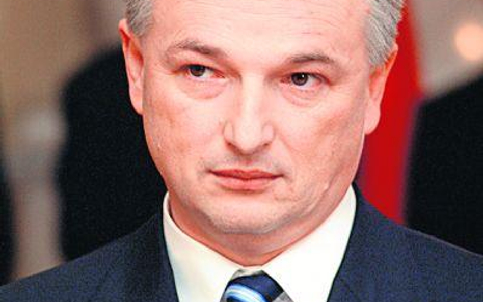 MOL, zarządzany przez Zsolta Hernadiego, ma problemy w Rosji. Czy to pokłosie konfliktu zarządu z Su