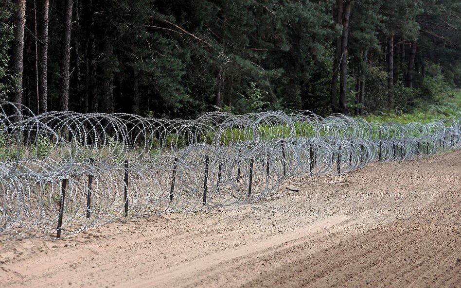 Większość Polaków: Polska nie powinna wpuszczać migrantów