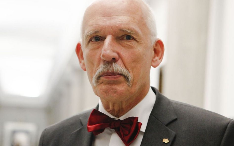 Korwin-Mikke: Papierosy mają być niedostępne? Zakażmy picia wody