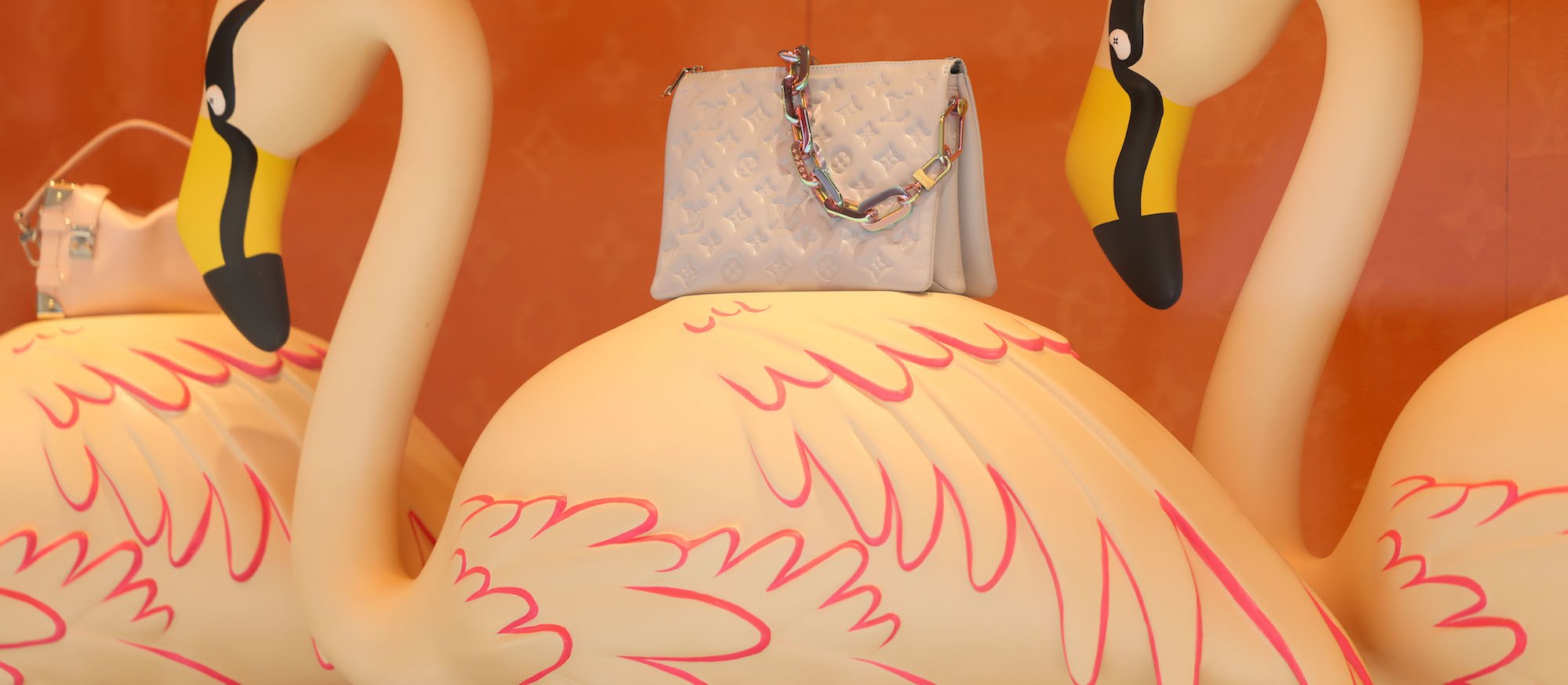 Branża luksusowa ma nowy problem. Gdzie kończy się oryginał, a zaczyna podróbka?