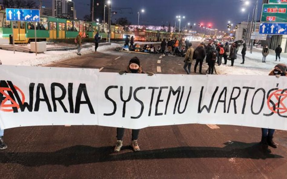 Połączony protest ekologicznego ruchu Extinction Rebellion i proaborcyjnego Strajku Kobiet, Poznań, 