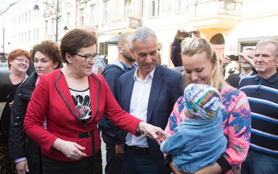 Kopacz minimalizuje straty