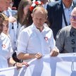 Donald Tusk liczy na mobilizację wyborców Marszem Miliona Serc (na zdjęciu z Lechem Wałęsą i Rafałem