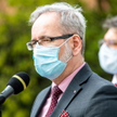 Adam Niedzielski: Spadły zakażenia. Będziemy mogli zdjąć maseczki
