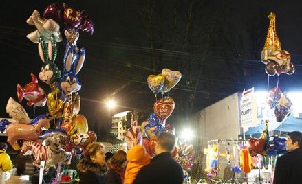 Stragany przed Cmentarzem Bródnowskim