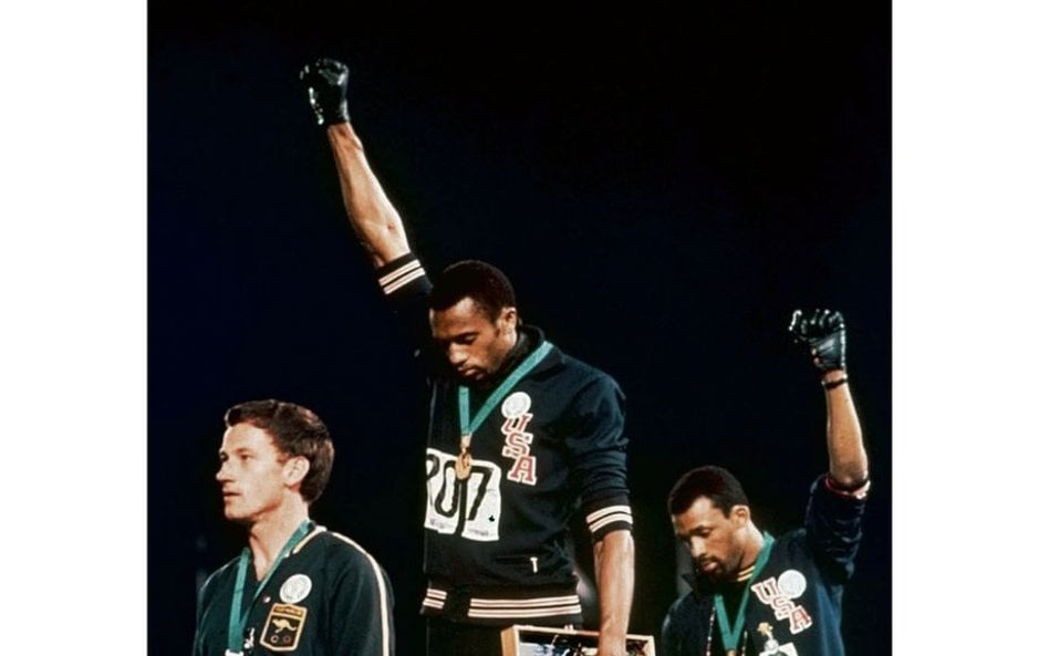 Salut praw człowieka, czyli najsłynniejsze pięści w dziejach olimpizmu – Tommie Smith i John Carlos 