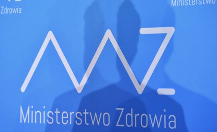 Ministerstwo obniżyło wymogi egzaminacyjne. Lekarzom coraz łatwiej uzyskać dyplom