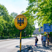 Koronawirus: Niemcy łagodzą kontrole graniczne i znoszą kwarantannę