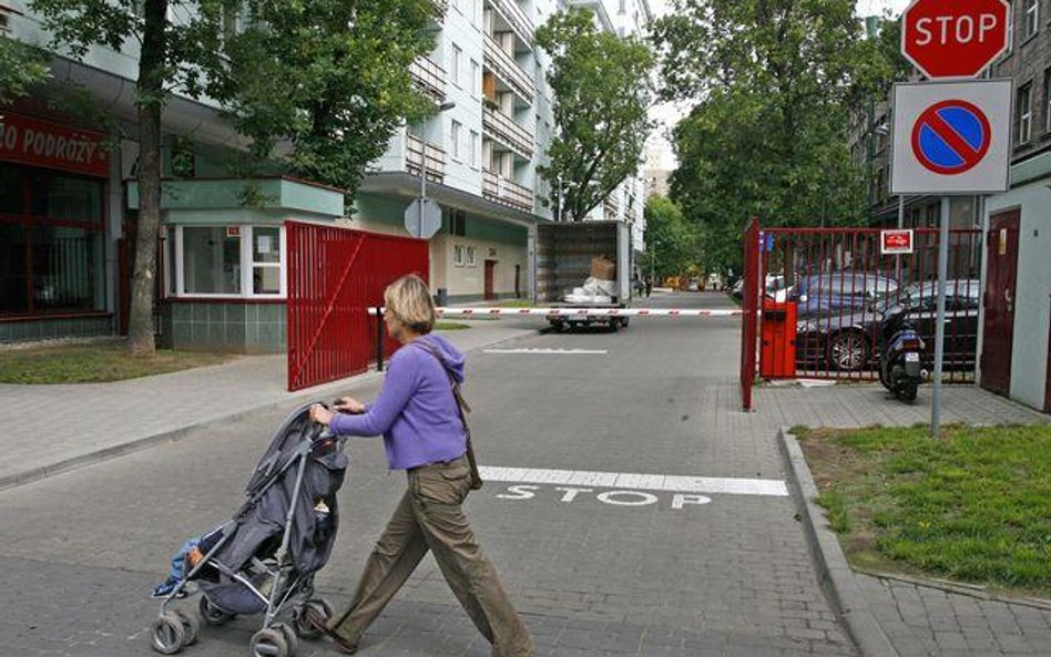 Mandat także na osiedlowej drodze