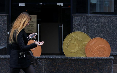 Białoruś. Banki wstrzymały kredytowanie ludzi i firm