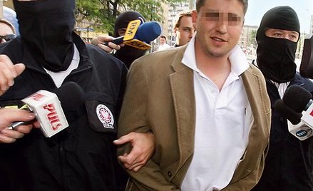 Jerzy E. junior doprowadzany do prokuratury