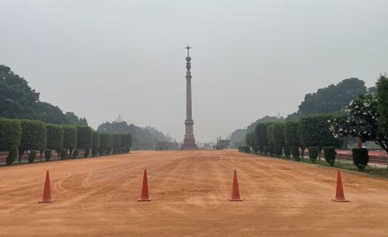 Kolumna Jaipur przy pałacu prezydenckim (Rashtrapati Bhavan) w Nowym Delhi. Została wzniesiona jako 