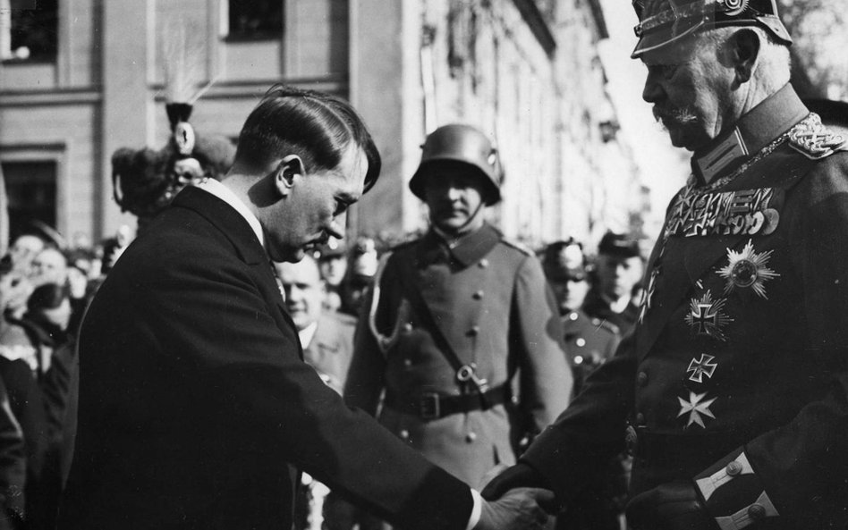 Sytuacja polityczna w Rzeszy Niemieckiej 21 marca 1933 r.: spotkanie kanclerza Adolfa Hitlera z prez