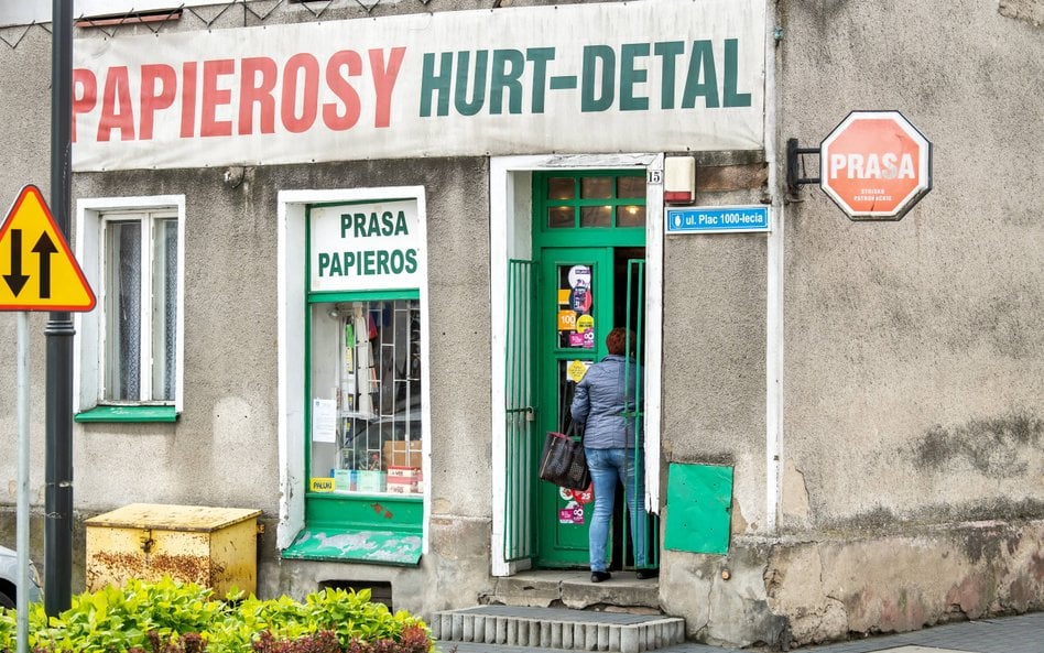 Lawinowy wzrost przypadków sprzedaży wyrobów nikotynowych niepełnoletnim