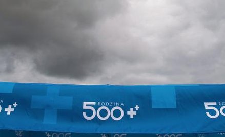 Anhelli wygrywa z Wokulskim, czyli dlaczego wszyscy w kampanii chcą rozdawać pieniądze?