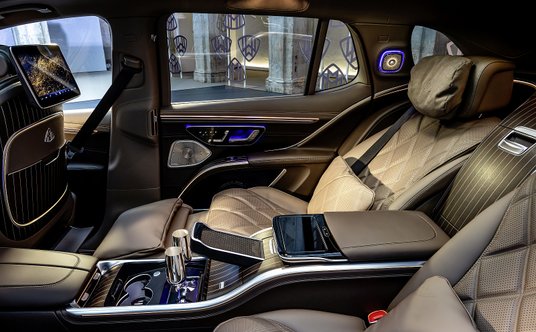 Mercedes Maybach EQS SUV