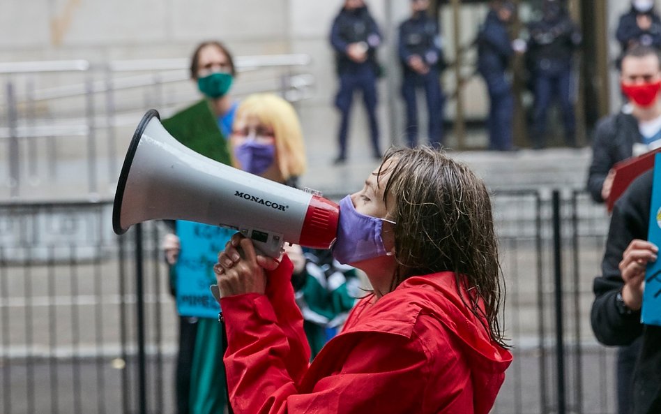 Czy polskie sądy mogą przyspieszyć ratowanie klimatu?