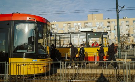 GUS: Polak przeciętnie zarabia już 7508 zł brutto. Zatrudnienie zmalało