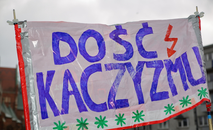 „Po decyzji trybunału Przyłębskiej to młodzież zalała całą Polskę falą protestów. Starsi w obawie pr