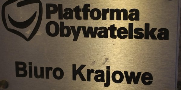Warszawa: Atak na Biuro Krajowe Platformy Obywatelskiej