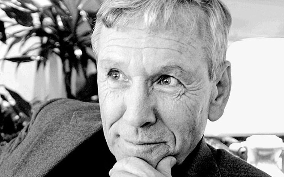 Amos Oz