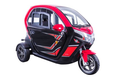 Ministerstwo wozi listy futurystycznym trójkołowcem. Zdaniem opozycji to „droga zabawka”