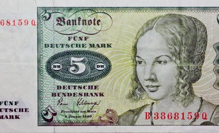 Niektórzy starsi Niemcy nadal tęsknią do dawnej waluty
