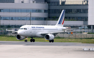 Francja: Możliwa bomba na pokładzie samolotu Air France