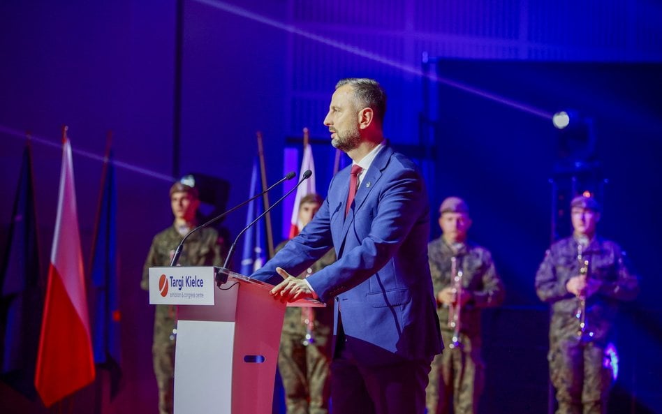 Wicepremier, minister obrony narodowej Władysław Kosiniak-Kamysz przemawia podczas otwarcia XXXIII M