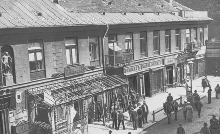 Ulica Miodowa tuż po wybuchu bomby, czyli dzień jak co dzień, Warszawa, 19 maja 1905 roku