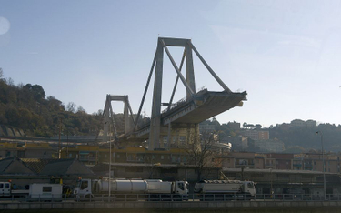 Pozostałości po zawalonym w sierpniu moście Morandi