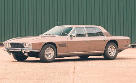 Potężna limuzyna z 1974 r. prezentuje się dobrze, ale wóz wymaga doinwestowania.