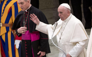 Papież: Nie życzę sobie pracy na czarno w Watykanie