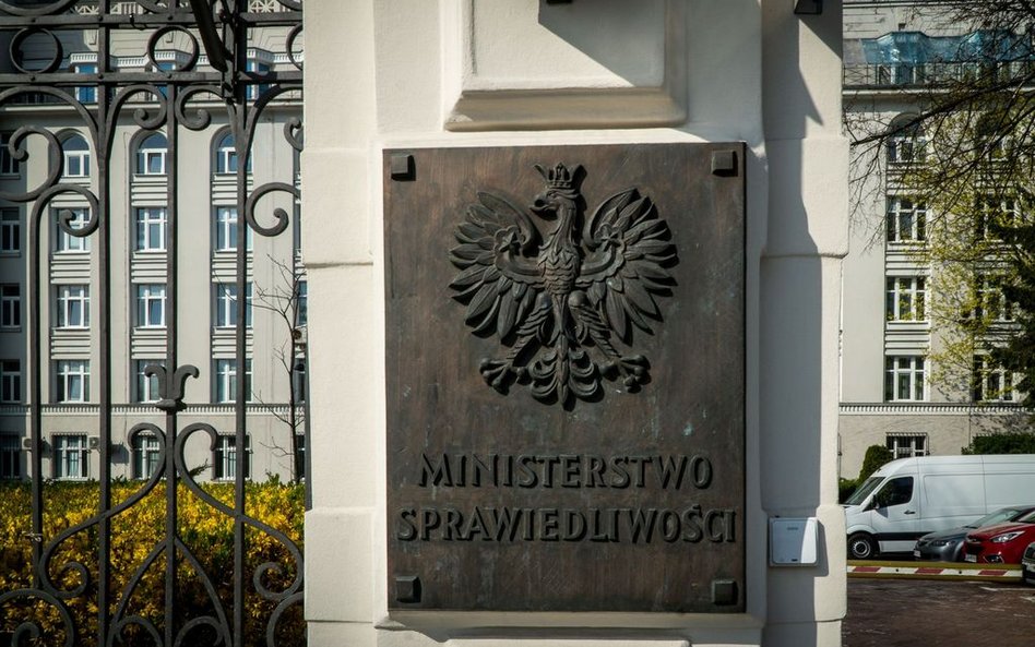 Ministerstwo Sprawiedliwości wydało oświadczenie ws. ustaw dyscyplinujących sędziów