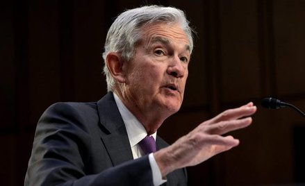 Jerome Powell, prezes Fedu, sugerował jeszcze przed upadkiem banku SVB, że Fed jest gotowy na ostrą 