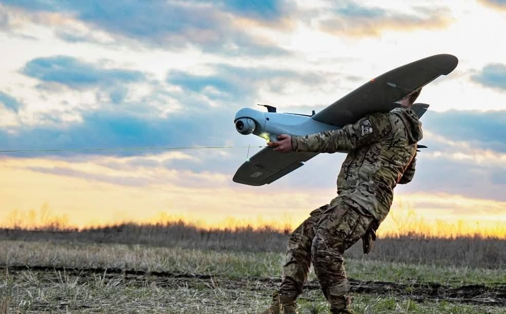 Ukraińskie drony trzecią noc z rzędu atakują obwód leningradzki