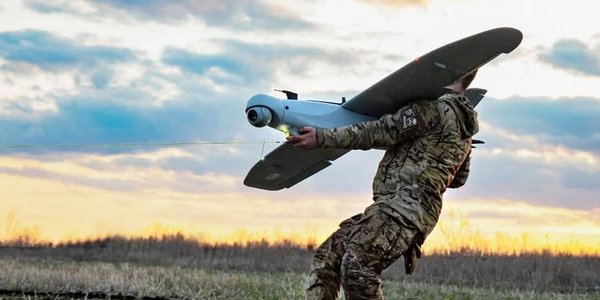 Ukraińskie drony trzecią noc z rzędu atakują obwód leningradzki