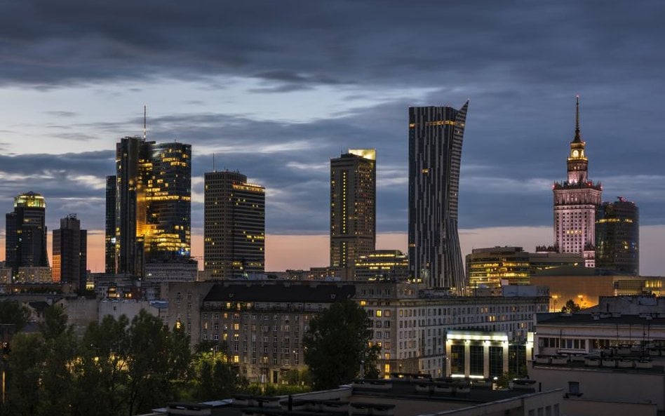 Pekao i wieże Kaczyńskiego. Jak powinny być finansowane takie inwestycje?