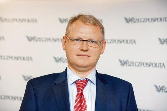 Paweł Gruza podsekretarz stanu w Ministerstwie Finansów. Część ekonomistów uważa, że utrzymująca się