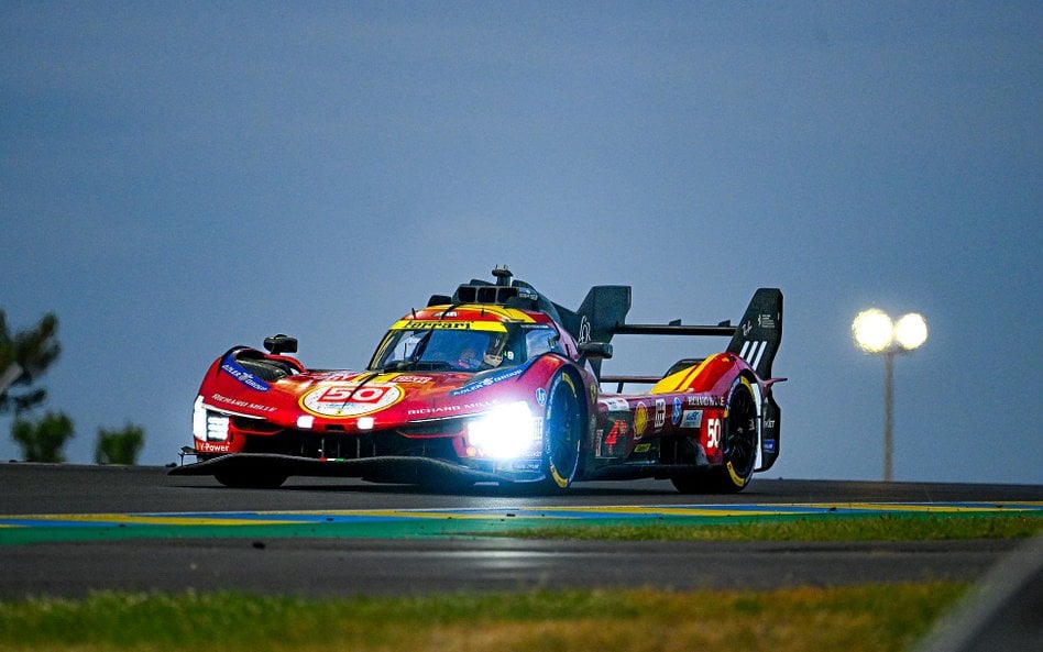 Zdyskwalifikowano jedne z dwóch fabrycznych Ferrari z numerem startowym 50