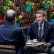 Koronawirus. Francja: Luzowanie obostrzeń. Macron wypił kawę w kawiarni