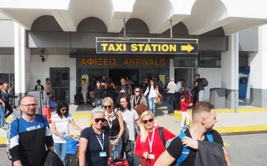 Więcej pasażerów na greckich lotniskach