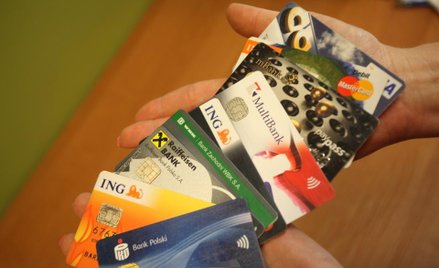 Od każdego bonusu z karty kredytowej trzeba płacić PIT