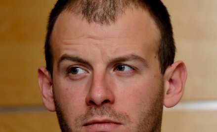 Wiktor Świetlik: Łapy precz od premierowicza!