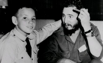 Fidel Castro ze swoim synem z pierwszego małżeństwa, Fidelitem, w czasie spotkania w hawańskim hotel
